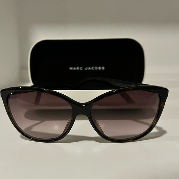 Marc Jacobs Cat Eye Sunglasses - Picture 1 of 7